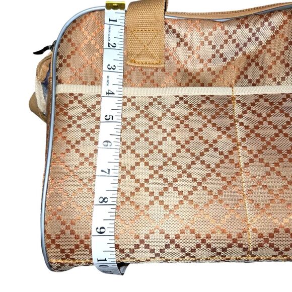 Do Do Pet, cream, and brown small pet carrier with handles and shoulder strap - Picture 7 of 7